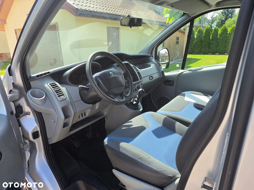 Renault TRAFIC - 7