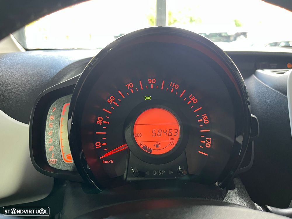 Peugeot 108 1.2 PureTech Top! Roland Garros - 31