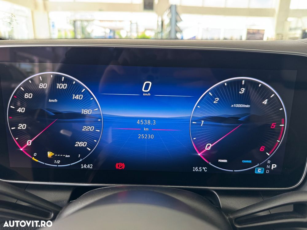 Mercedes-Benz GLC Coupe 300 d 4Matic 9G-TRONIC AMG Line Advanced - 17