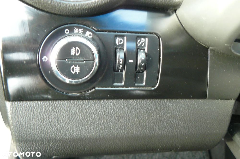 Chevrolet Orlando - 23