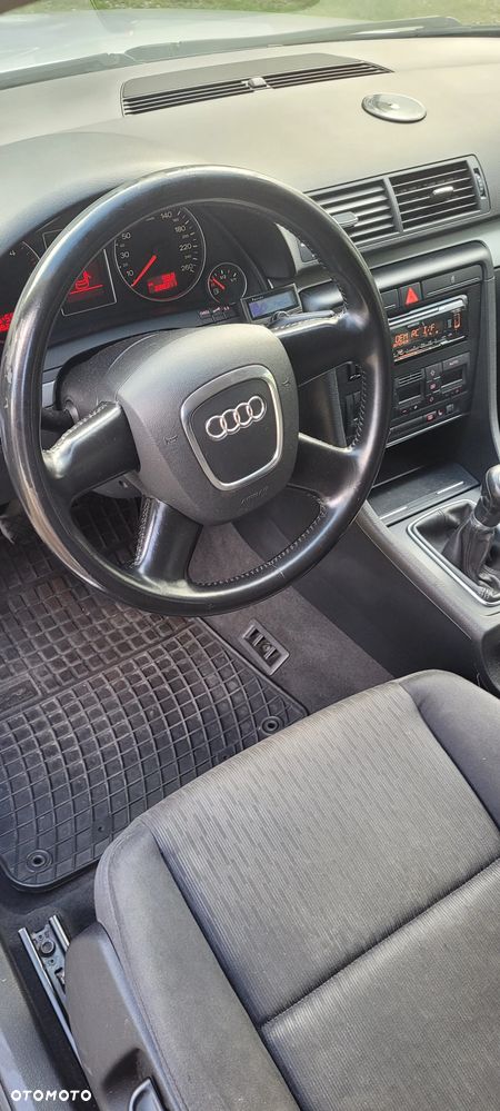 Audi A4 Avant 1.9 TDI - 13
