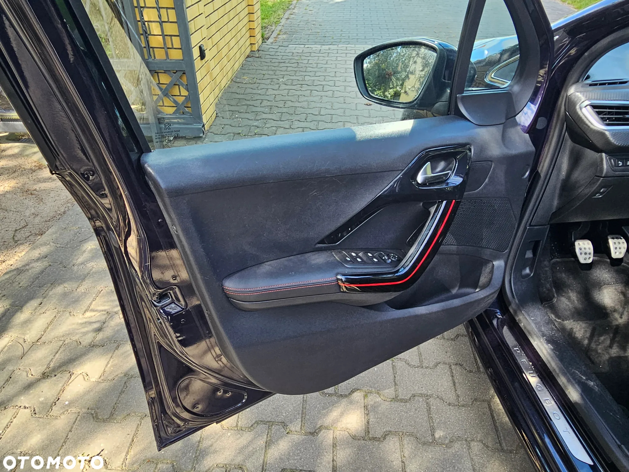 Peugeot 208 Blue-HDi 100 Stop&Start Allure - 27