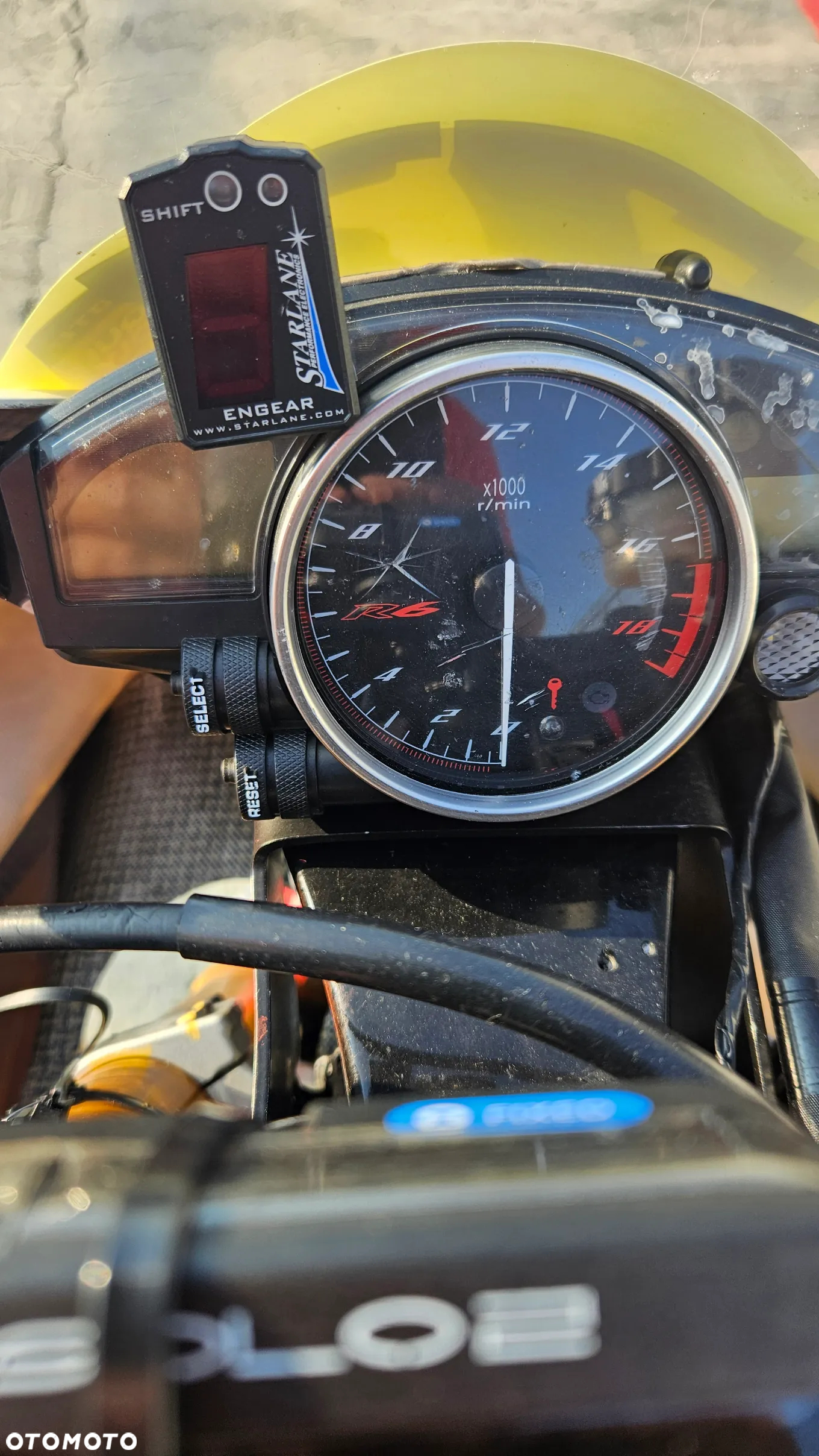 Yamaha R6 - 5