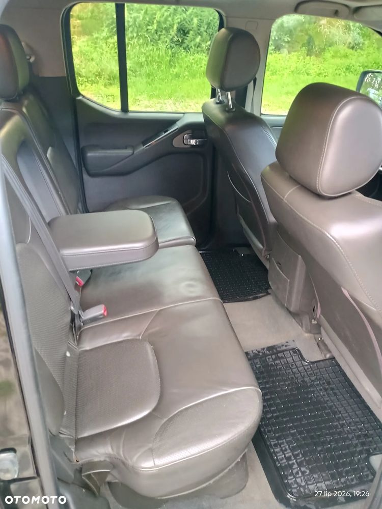 Nissan Navara 2.5 D LE - 11