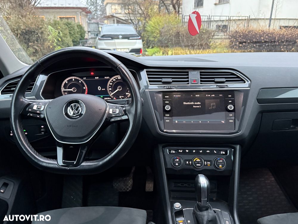 Volkswagen Tiguan 2.0 TDI SCR 4MOTION (BlueMotion Techn.) DSG Highline - 9