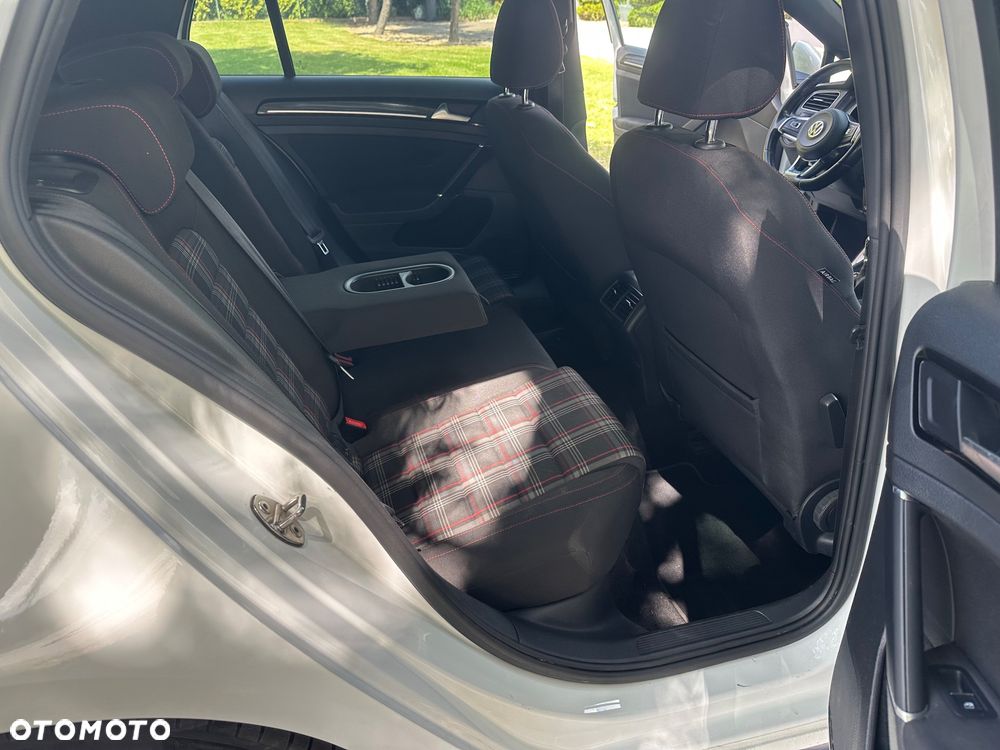 Volkswagen Golf GTI BlueMotion Technology - 8