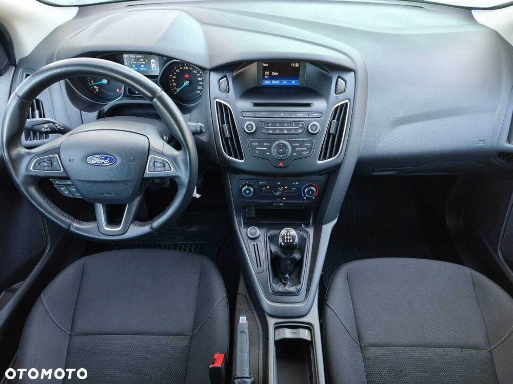 Ford Focus 1.6 SYNC Edition - 4