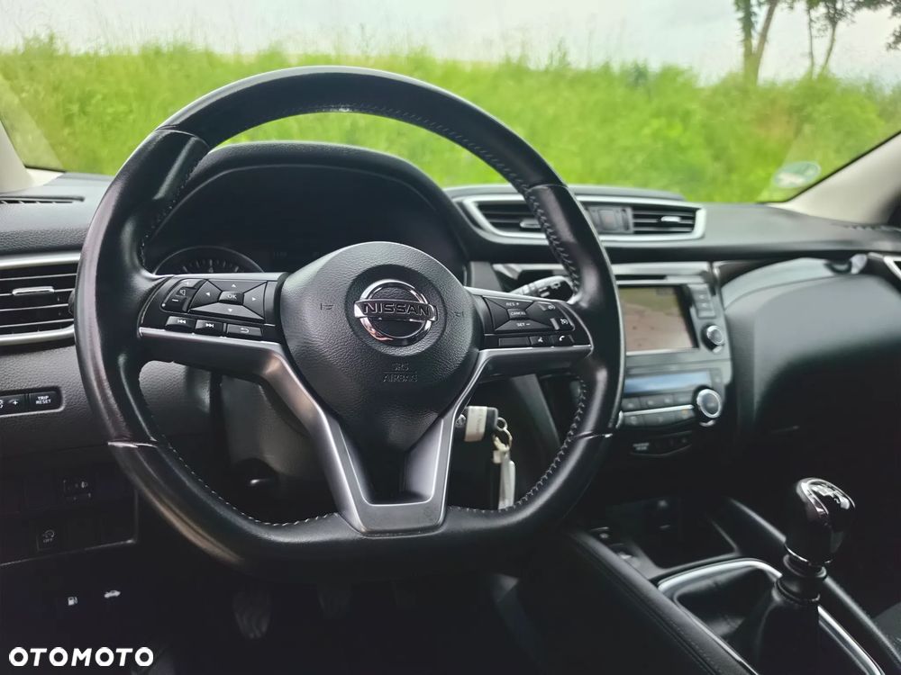 Nissan Qashqai 1.3 DIG-T N-Connecta - 20