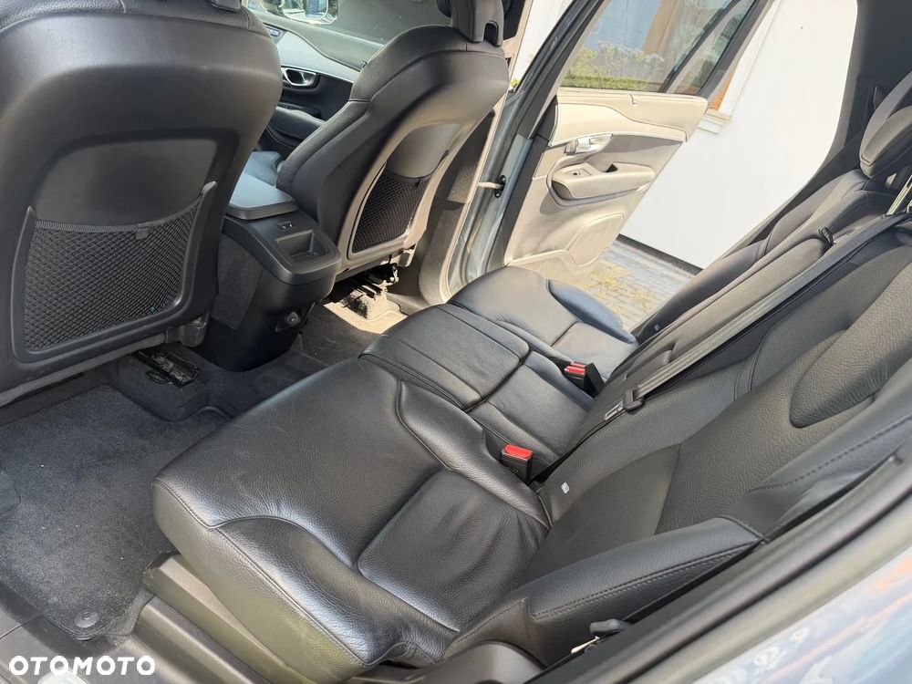 Volvo XC 90 B5 D AWD Plus Dark - 7