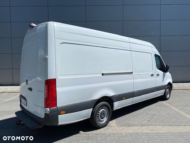 Mercedes-Benz Sprinter - 8