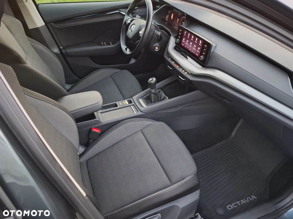 Skoda Octavia 2.0 TDI Ambition - 19