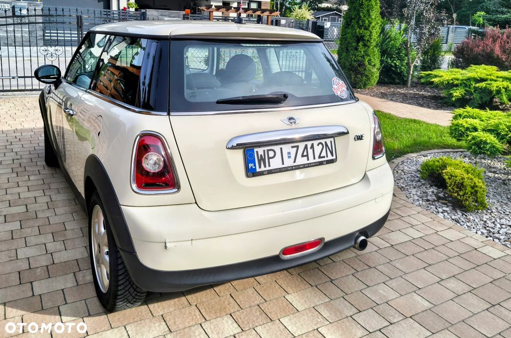 MINI ONE - 3