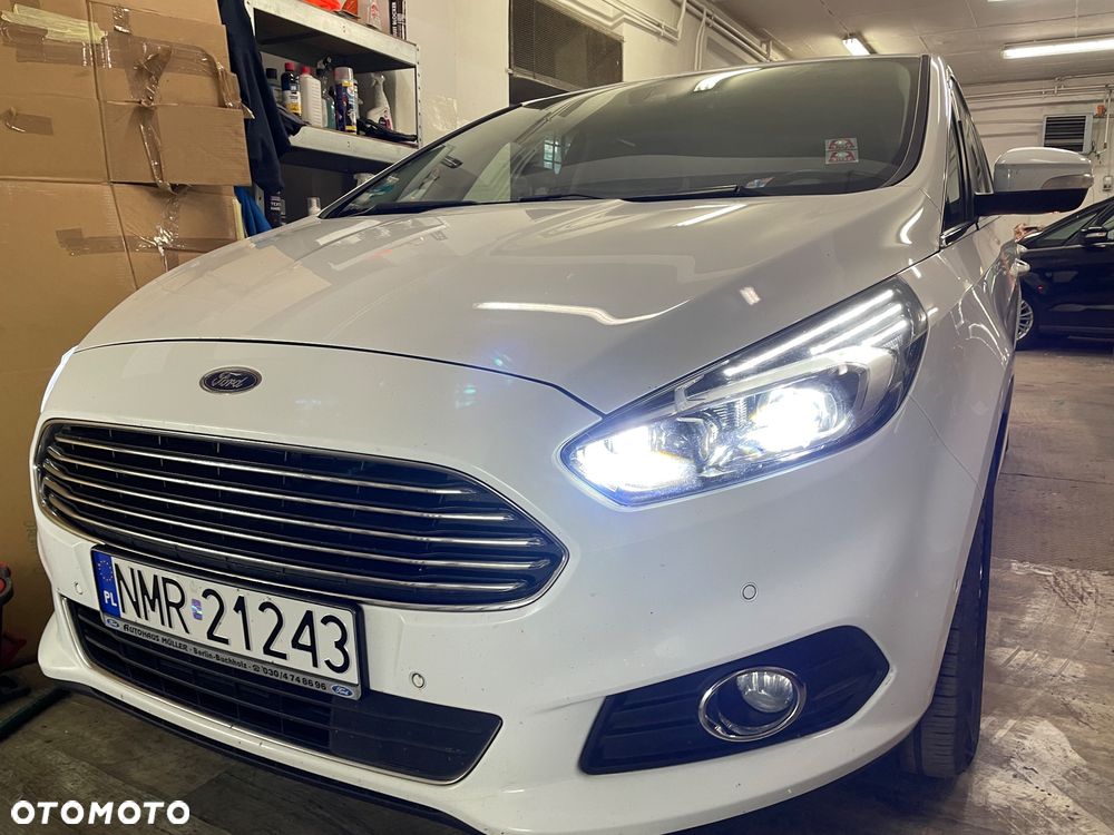 Ford S-Max 2.0 TDCi Titanium - 22