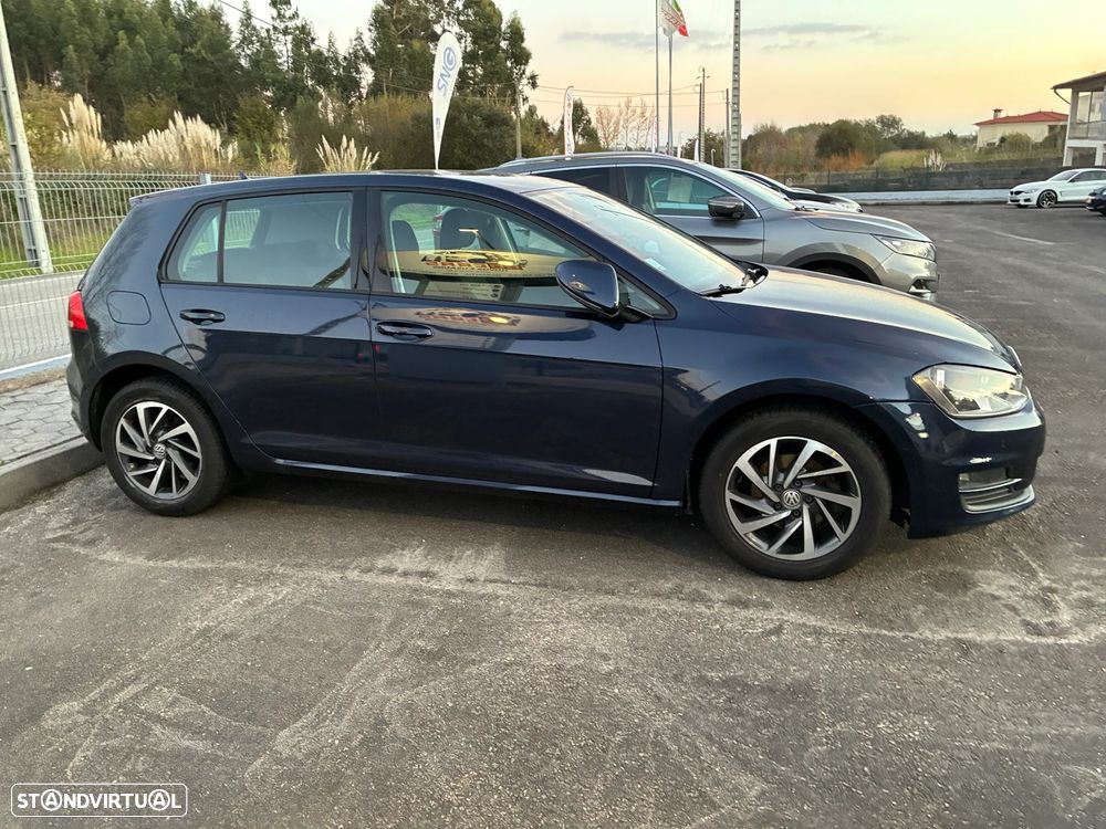 VW Golf 1.6 TDi Confortline - 8