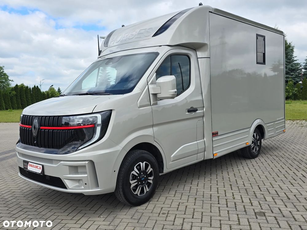 Renault Master-Koniowóz - 8