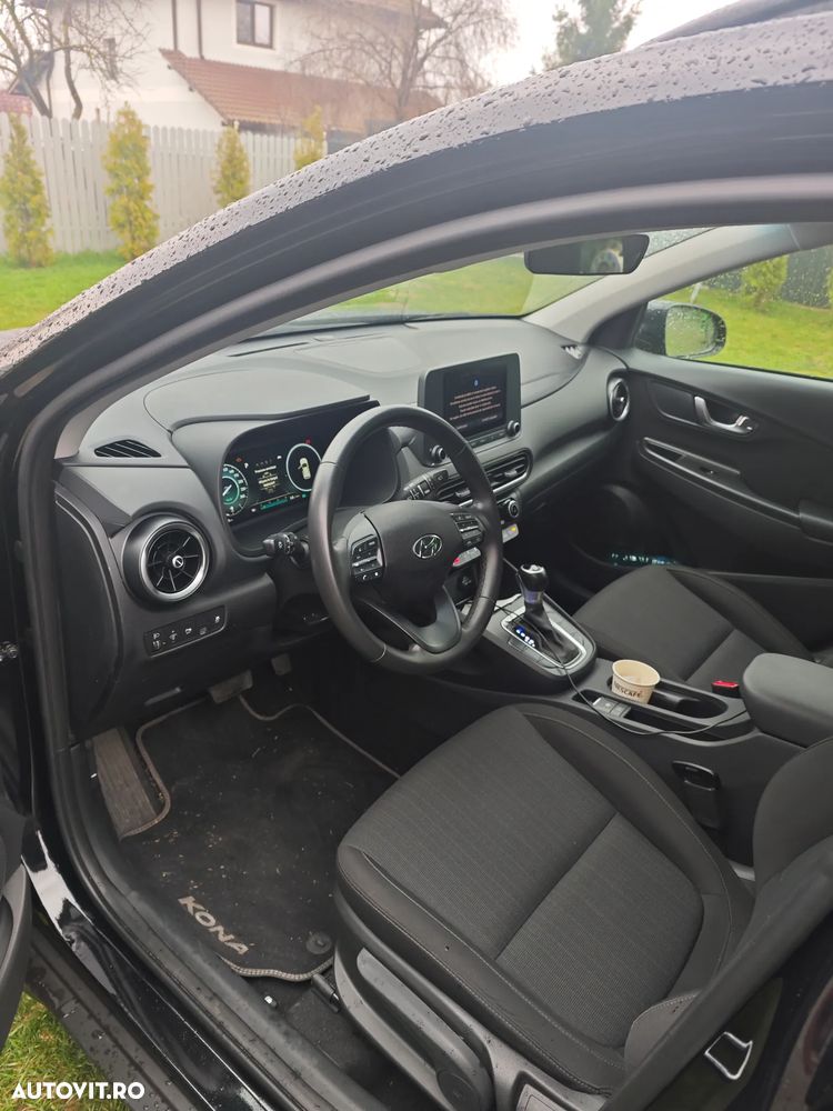 Hyundai KONA - 5