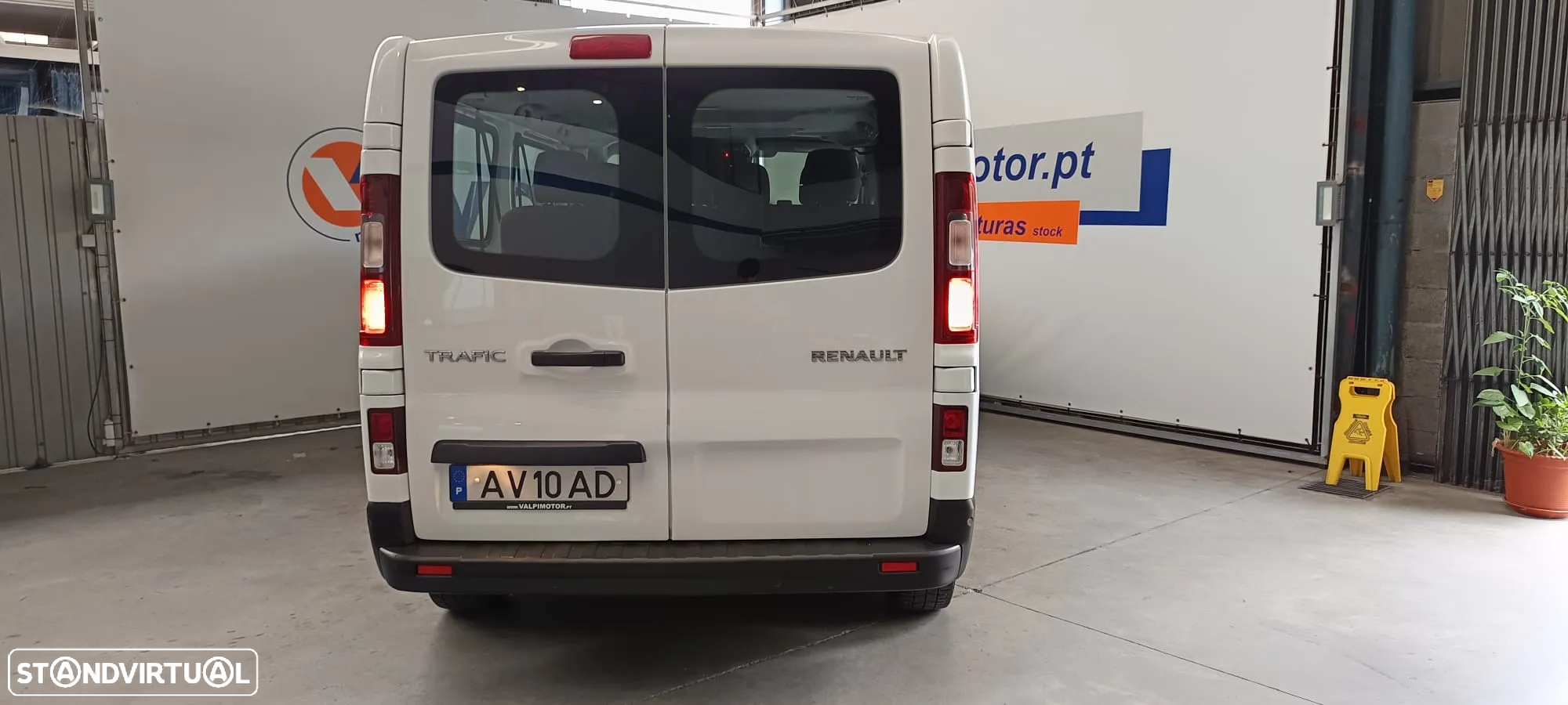 Renault Trafic 2.0 Blue dCi L2 Grand Autenthic - 10