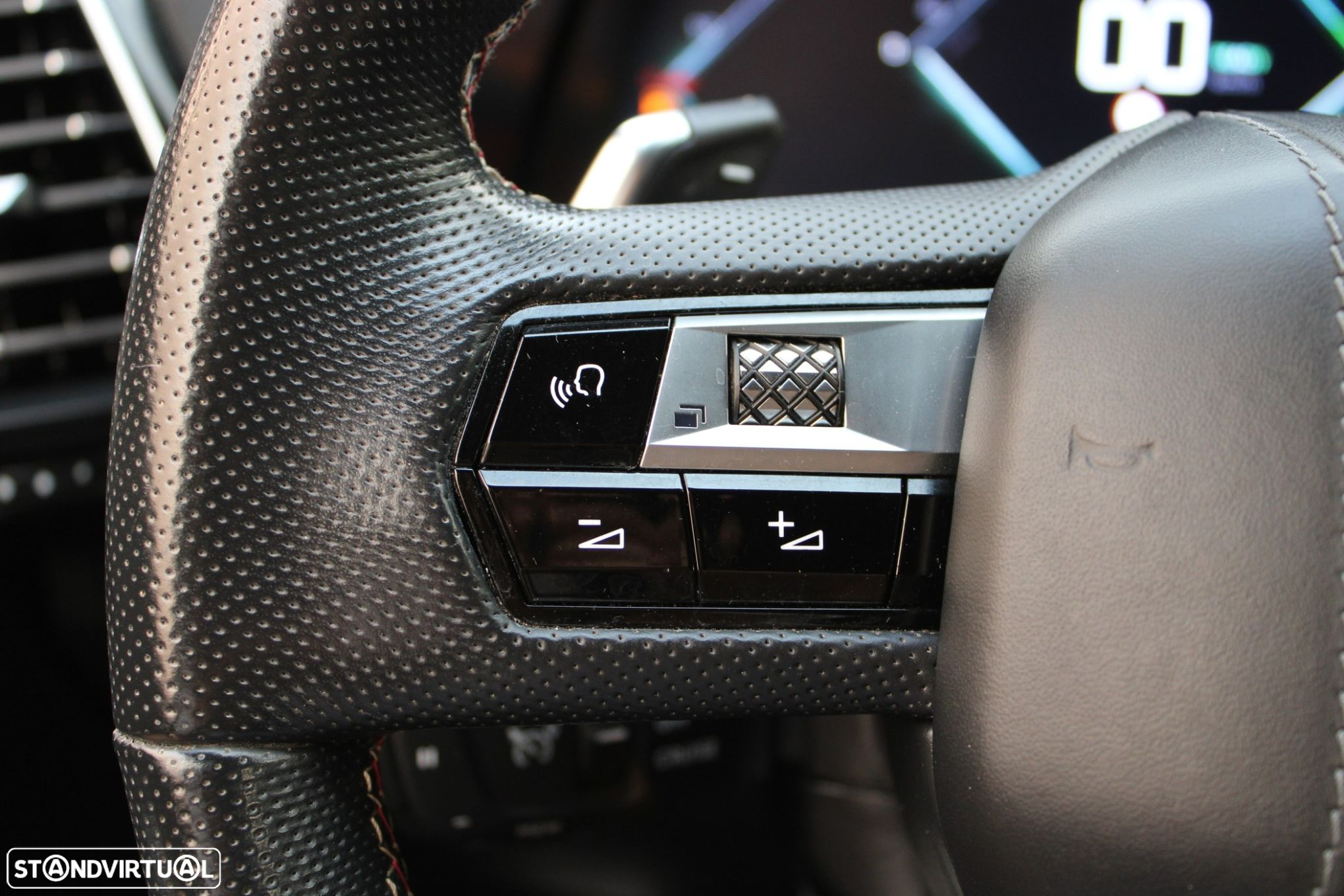 DS DS7 Crossback E-Tense Performance Line EAT8 - 11