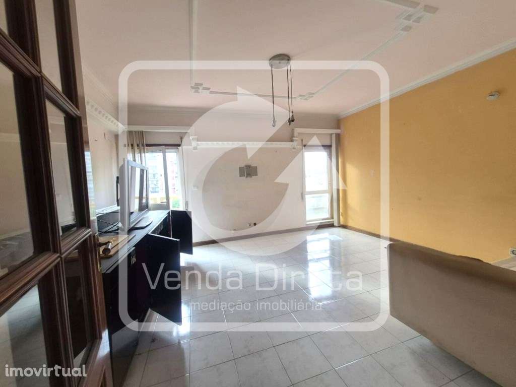 Apartamento T3 com 113 m² e Vista Desafogada no 6º Andar - Excelent... - Grande imagem: 2/31