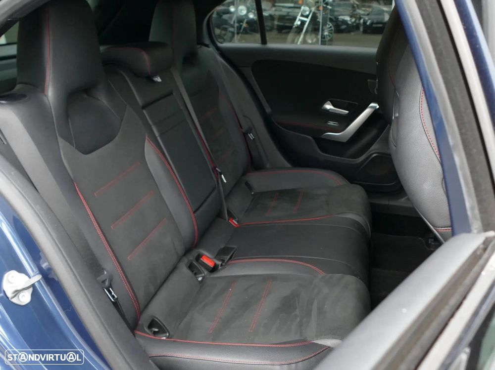Mercedes-Benz A 180 d AMG Line Aut. - 31