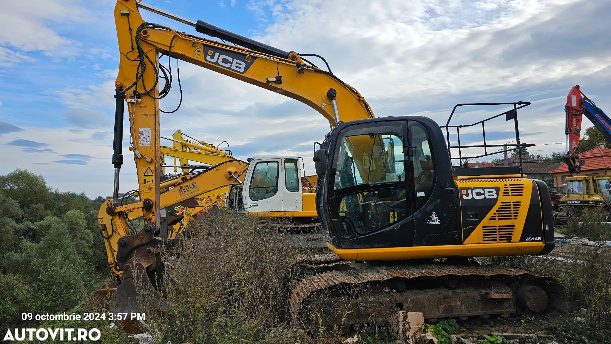 JCB JS 145 Excavator pe senile - 1
