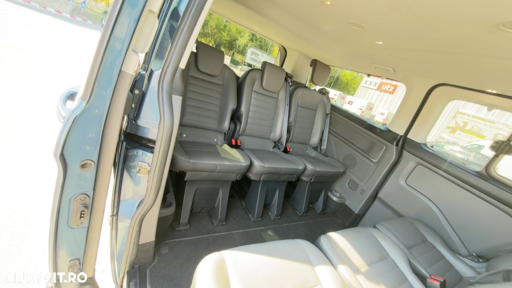 Ford Tourneo Custom Bus 320 2.0 EcoBlue 170 CP L2H1 Titanium X Aut. - 10