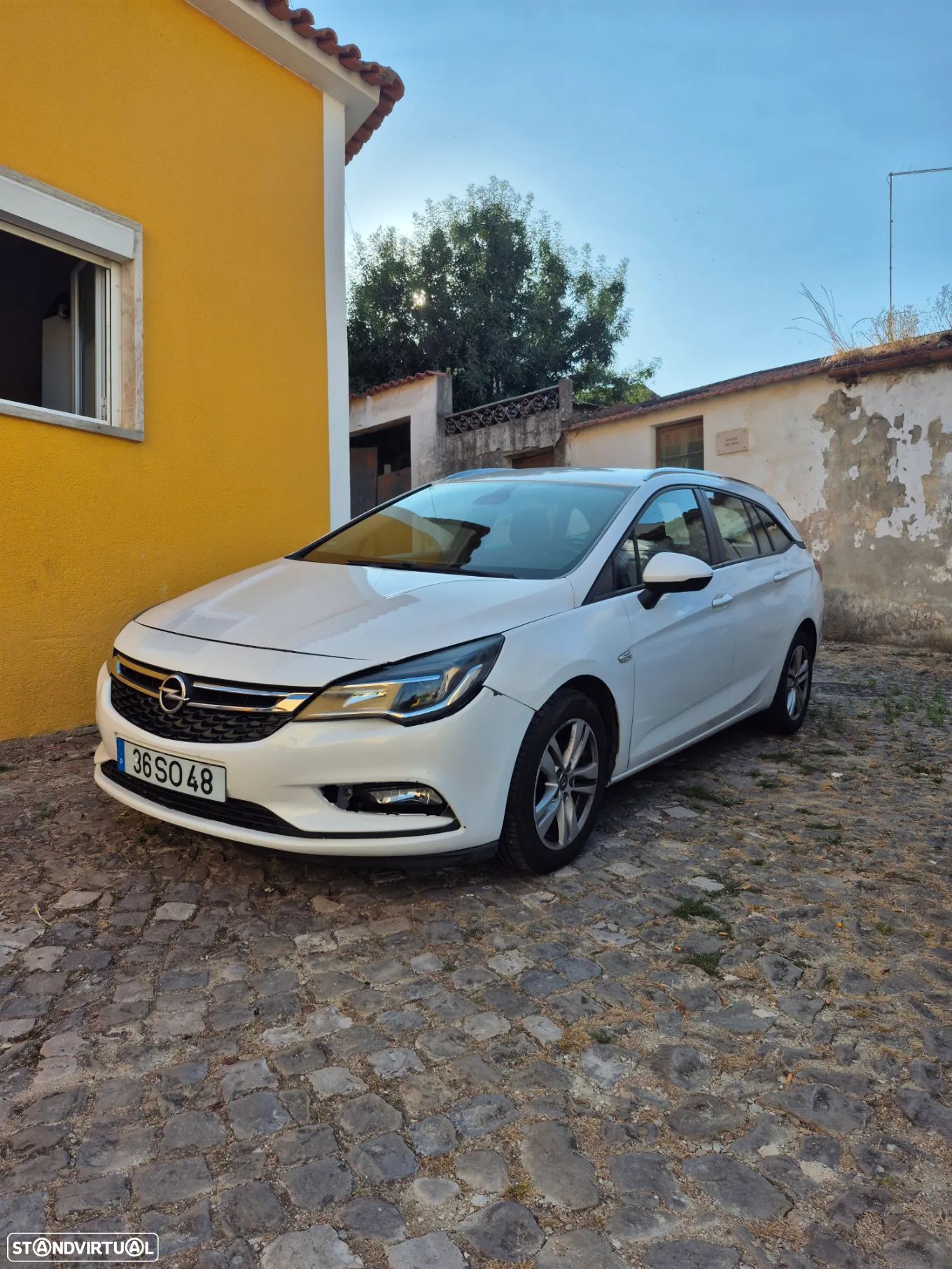 Opel Astra Caravan - 1