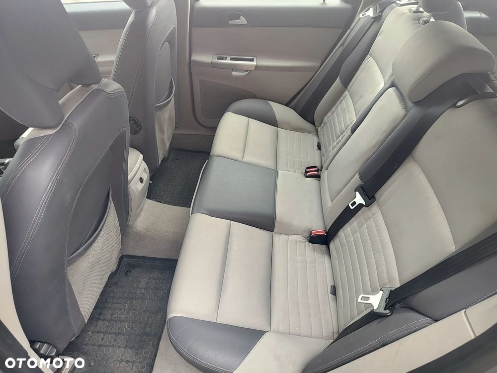 Volvo V50 2.4 Momentum - 12