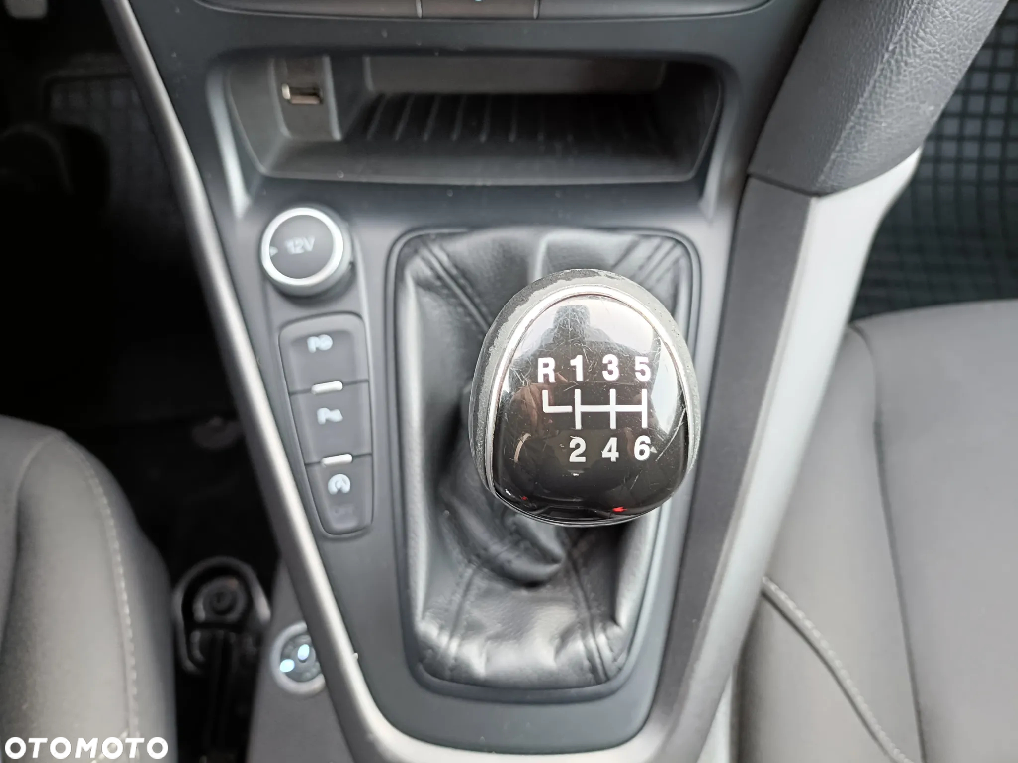 Ford Focus - 24
