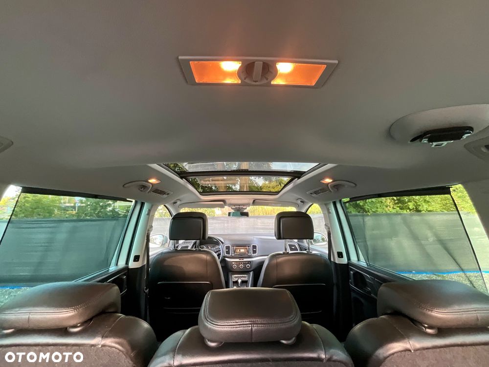 Volkswagen Sharan 2.0 TDI DSG BlueMotion Technology Highline - 14