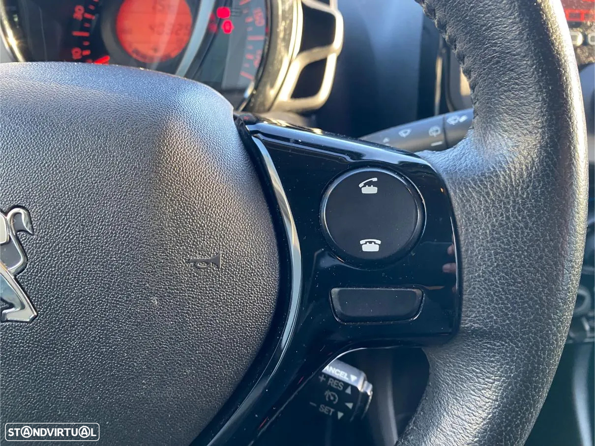 Peugeot 108 1.0 VTi Style - 24