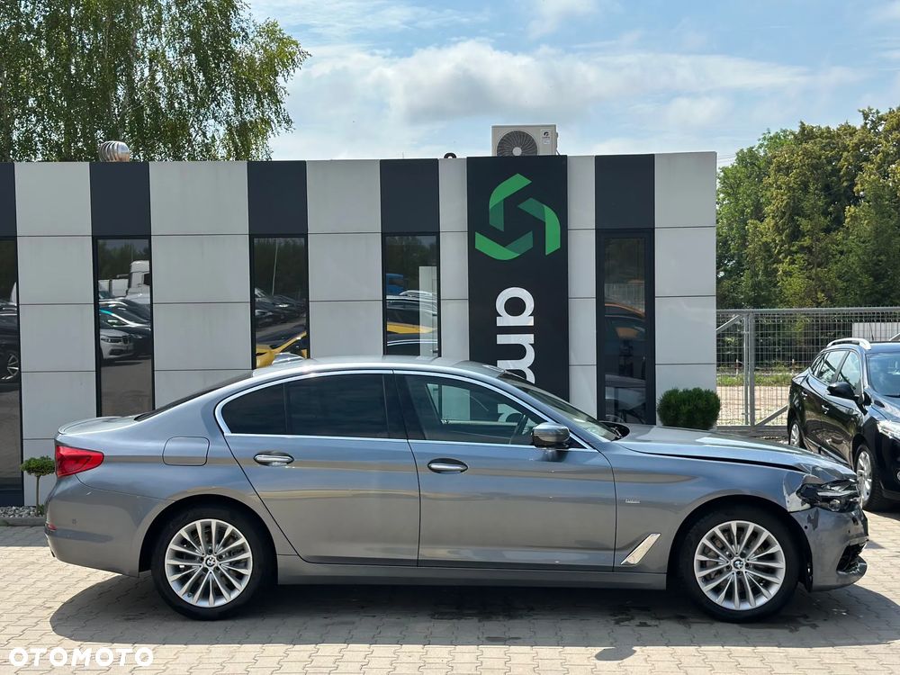 BMW Seria 5 530i - 5