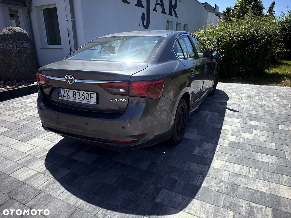 Toyota Avensis 1.8 Active - 7