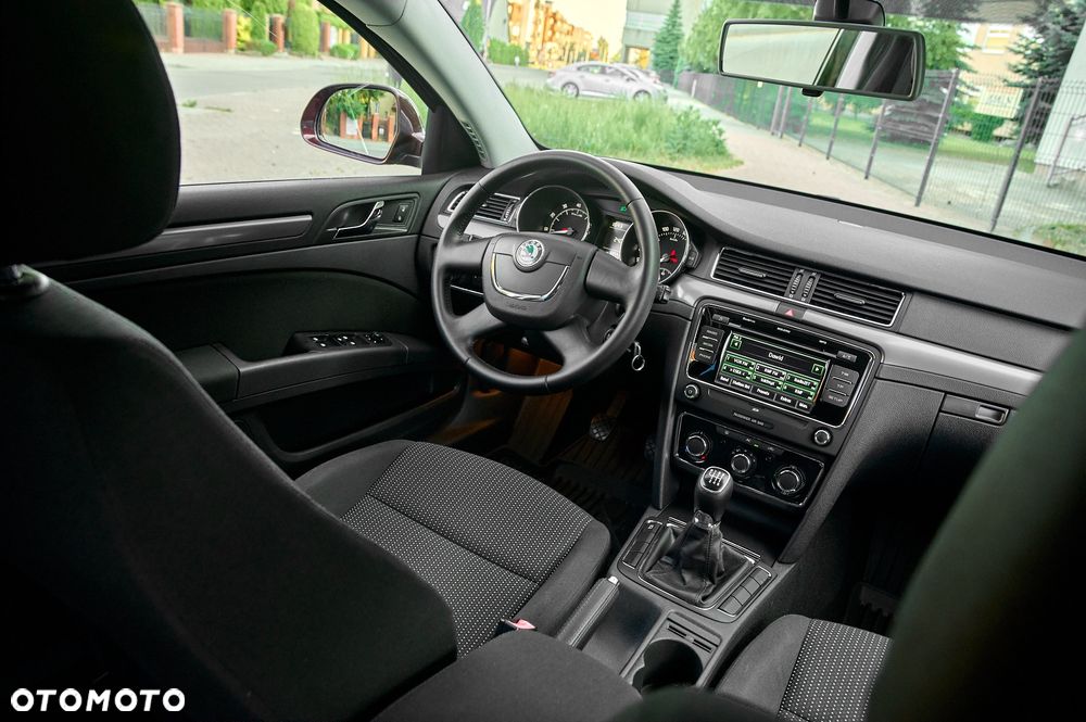 Skoda Superb 1.4 TSI Business - 32