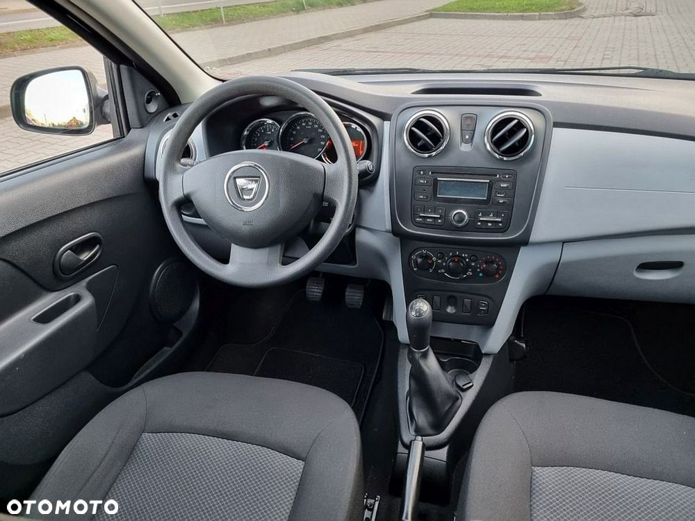 Dacia Sandero - 10