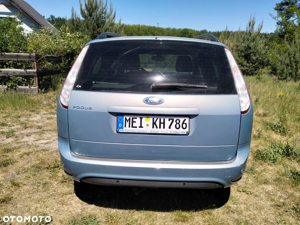 Ford Focus 1.6 16V Trend - 29