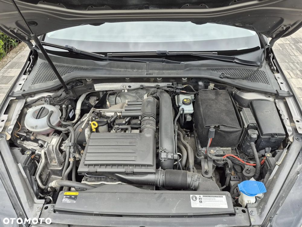 Volkswagen Golf 1.4 TSI BMT Highline DSG - 25
