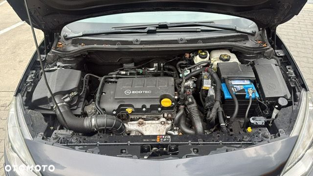 Opel Astra 1.4 T Sport EU6 - 39