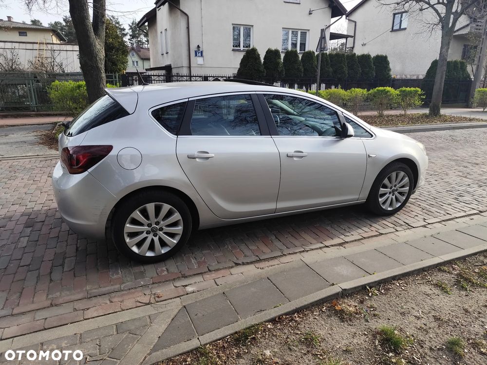 Opel Astra 1.4 T Cosmo S&S - 7