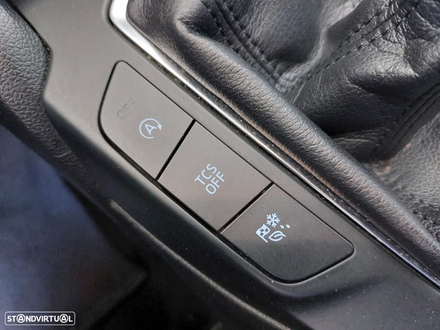 Ford Focus SW 1.0 EcoBoost Business - 32