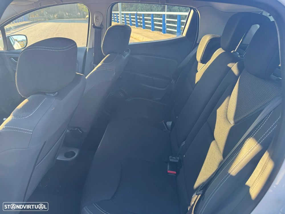 Renault Clio dCi 75 Stop & Start Life - 19