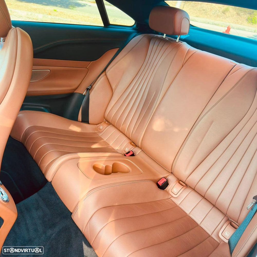 Mercedes-Benz E 220 d Aut. - 11