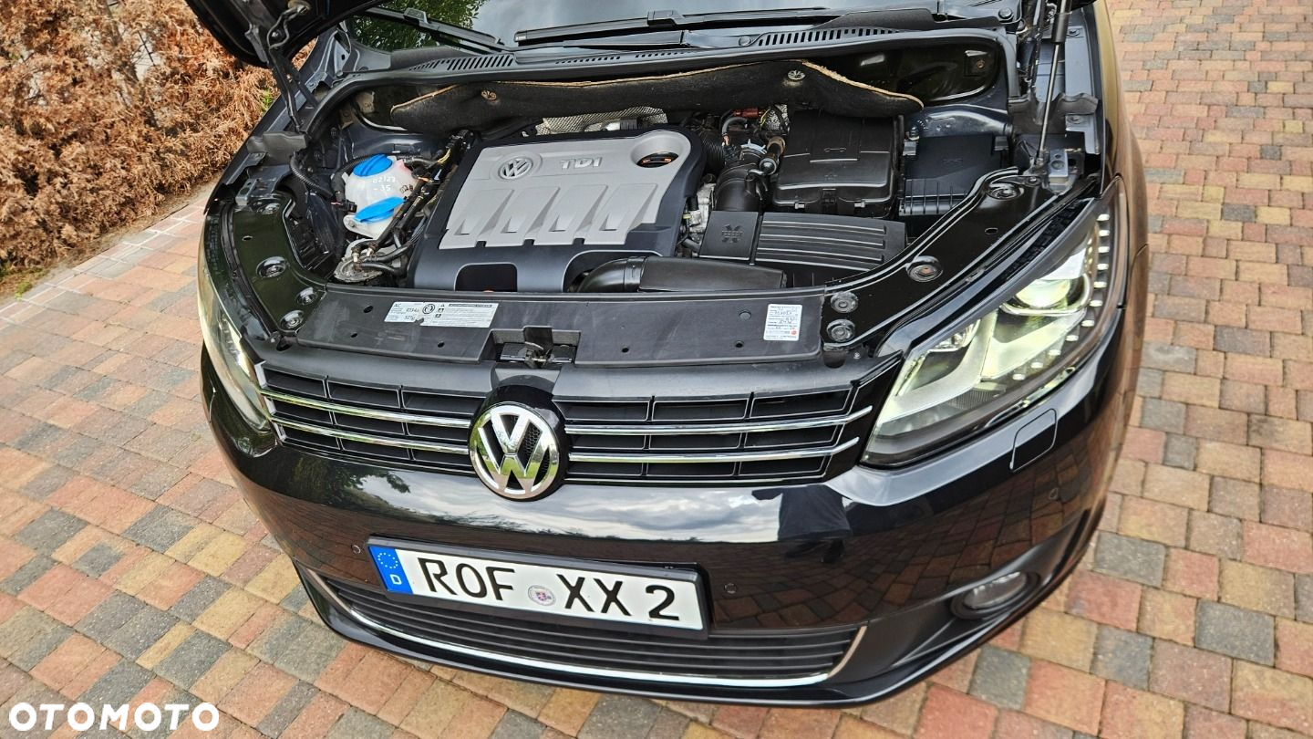 Volkswagen Touran - 26
