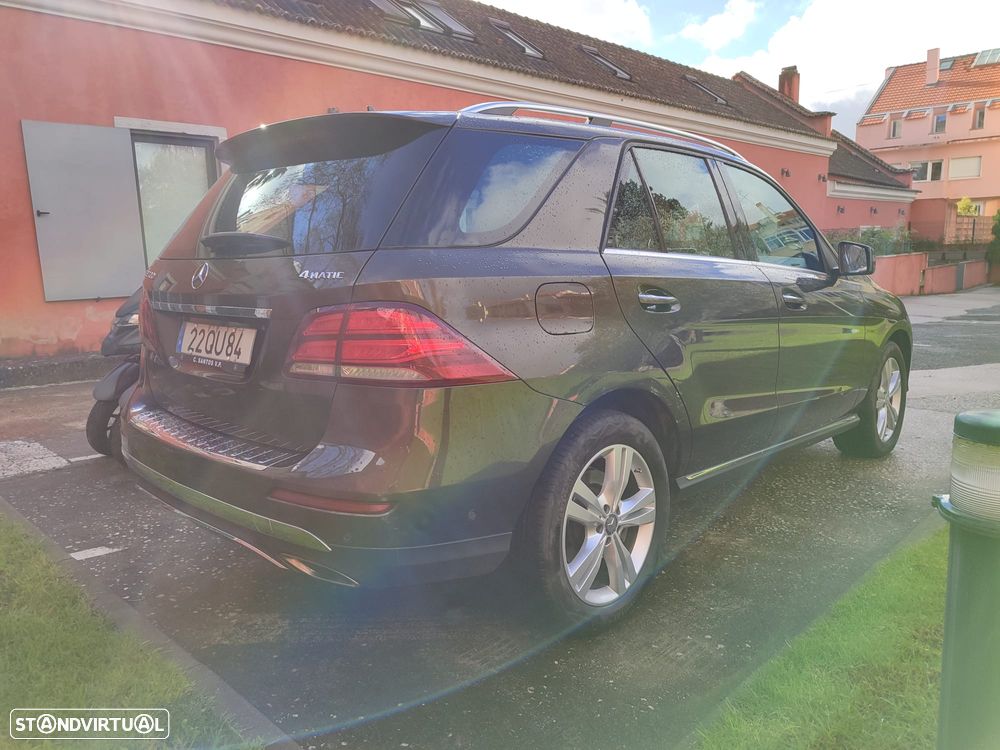 Mercedes-Benz GLE 400 4-Matic - 4