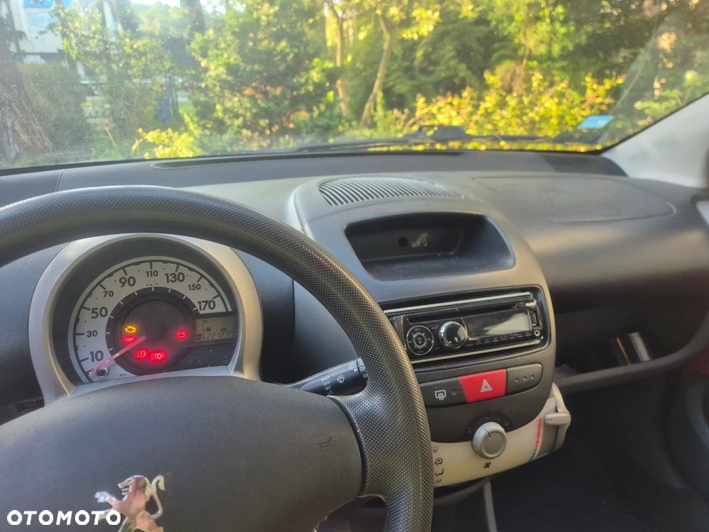 Peugeot 107 1.0 Happy - 8