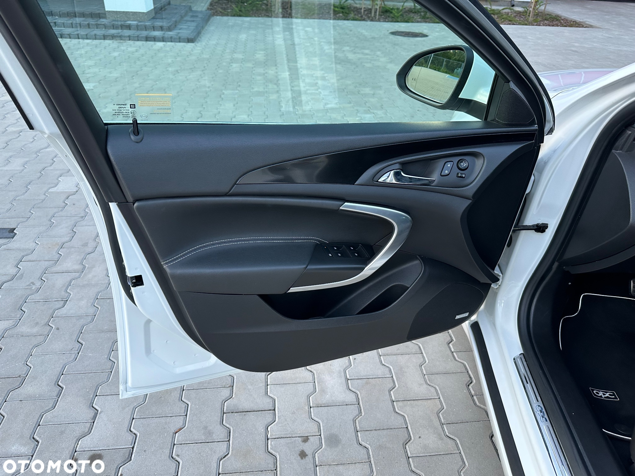 Opel Insignia 2.8 V6 Turbo Sports Tourer 4x4 Automatik OPC - 17