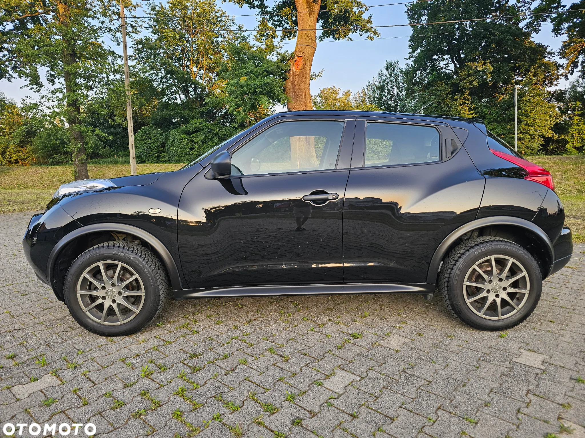 Nissan Juke 1.6 Visia - 10