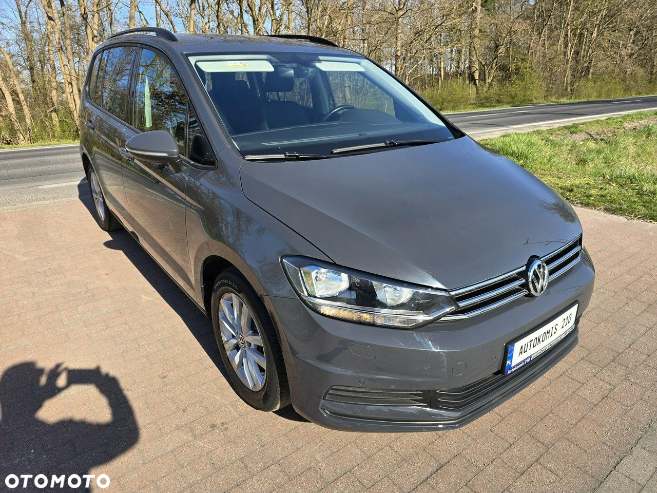 Volkswagen Touran - 14