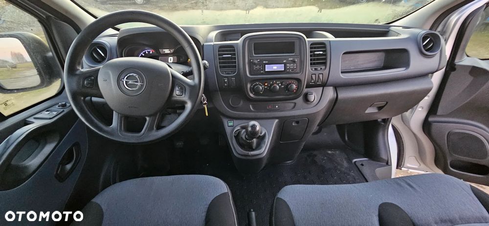 Opel Vivaro - 14