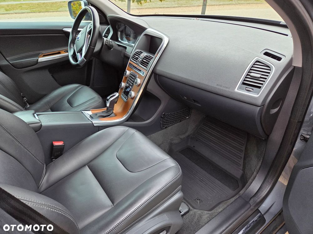 Volvo XC 60 T5 Geartronic Linje Inscription - 14